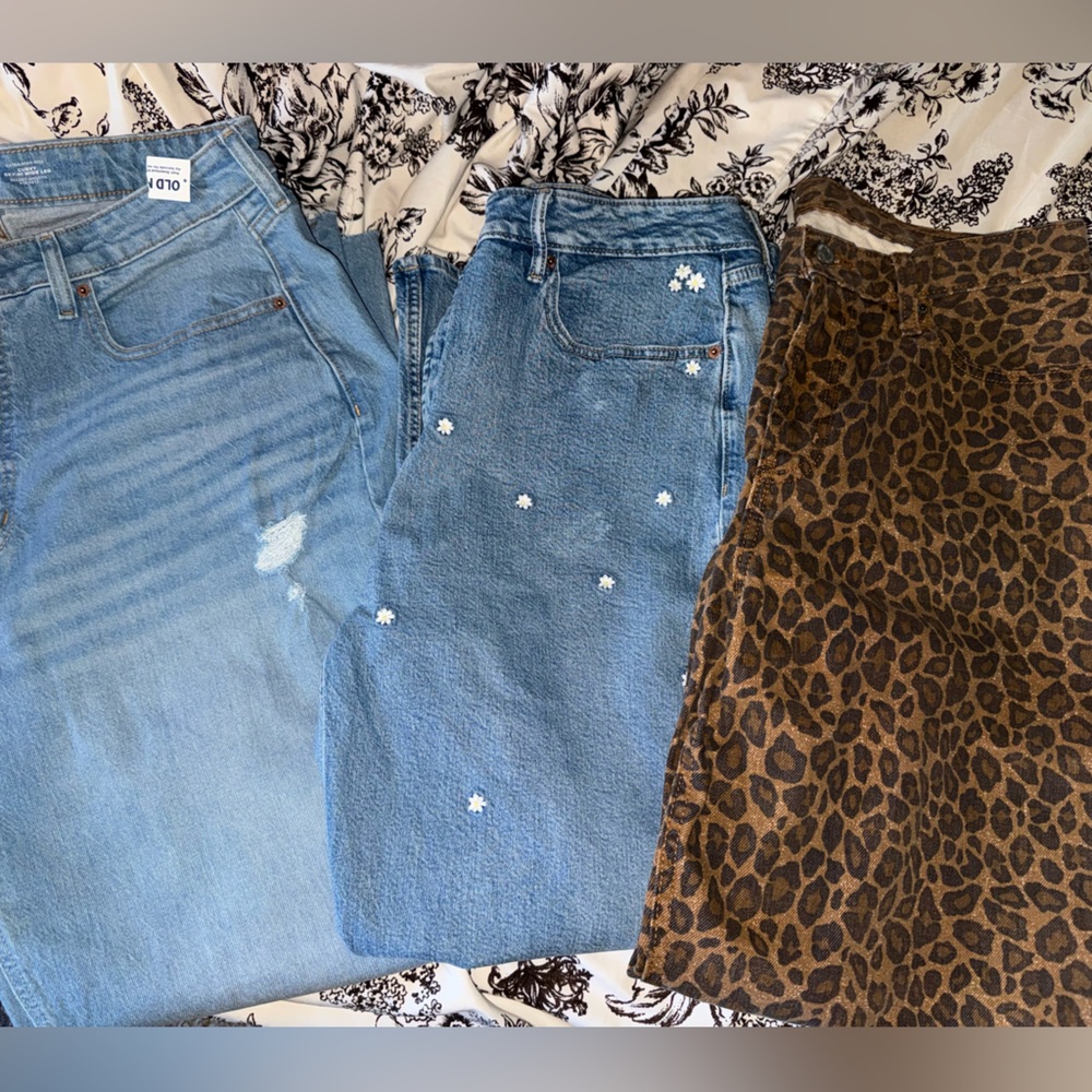 Lot of 3 Old Navy Women’s Jeans size 16